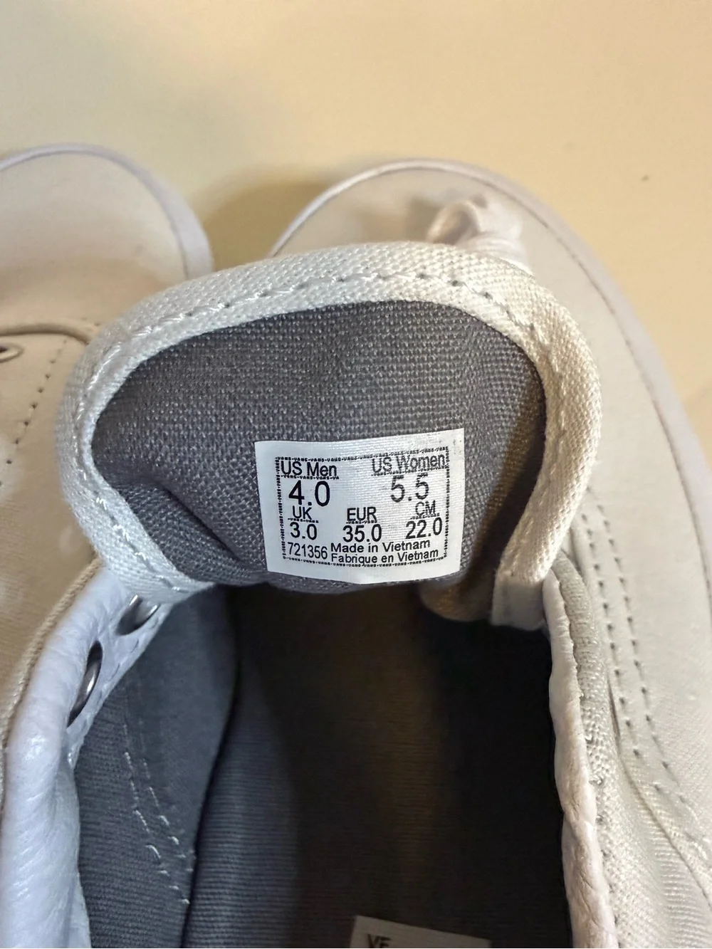 Vans Authentic White Low-Top Canvas Sneakers - women’s size 5.5 NEW NWT - Picture 3 of 7
